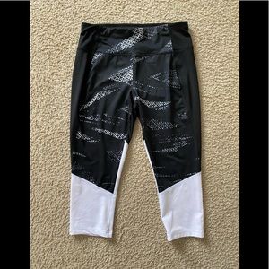 Athletic Works Capri Workout Pants M